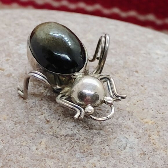 Vtg Iguala EML Mexico 925 Sterling Silver Spider Bug Brooch Pin Black Obsidian - Picture 3 of 10